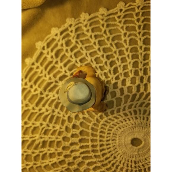 Andrea By Sadek Hand Painted‎ Porcelain Figurine Country Boy 7979 - Picture 9 of 15